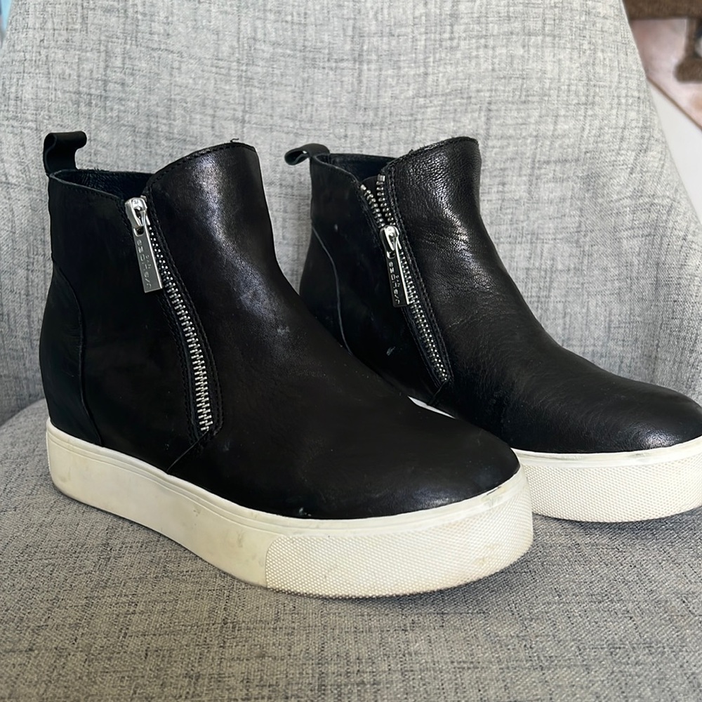 Black Boots/Sneakers J Slide